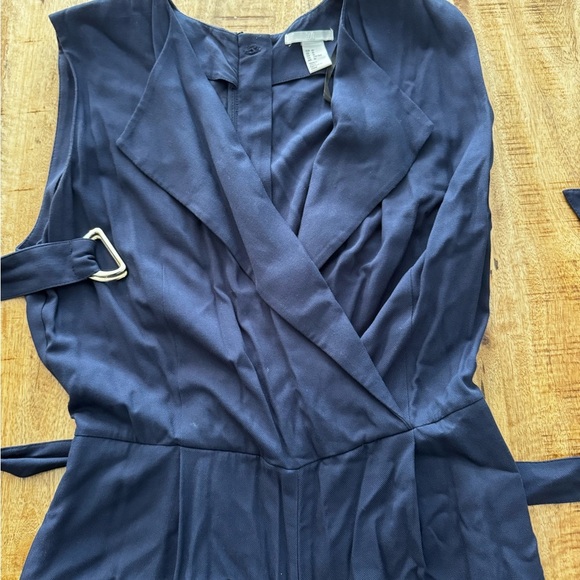 H&M Navy blue faux Wrap Jumpsuit belted belt exposed back zipper sz 10 NWOT - Picture 4 of 8